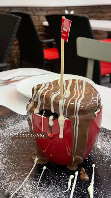 Anastasiyanın qızı Bakıya gəldi