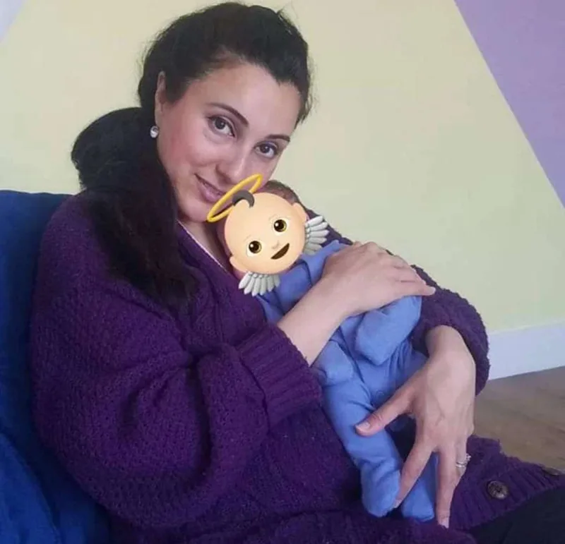 Flora Kərimova nənə oldu