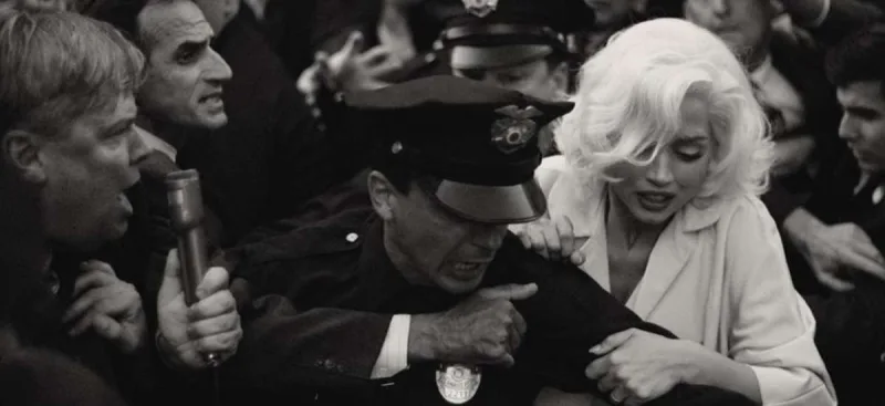 Merilin Monrodan bəhs edən “Blonde” yayımlanacaq