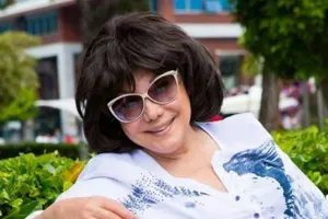 “Nəvə sevincimi bütün analara arzu edirəm”