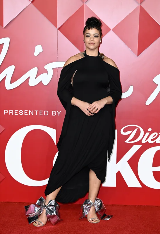 “Fashion Awards”da rəngarəng qırmızı xalı