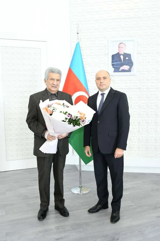 Nazir Xalq artisti ilə görüşdü