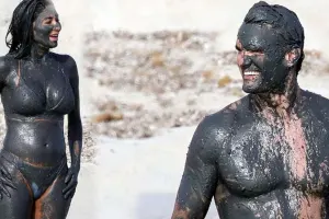 Palçıq vannalı tətil