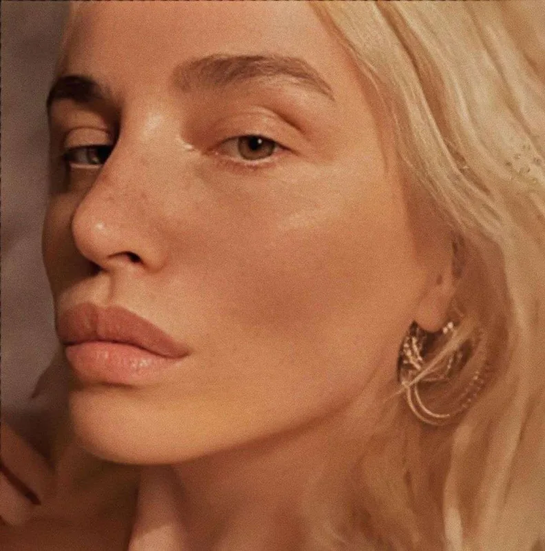 Güneldən Gülşenə dəstək!