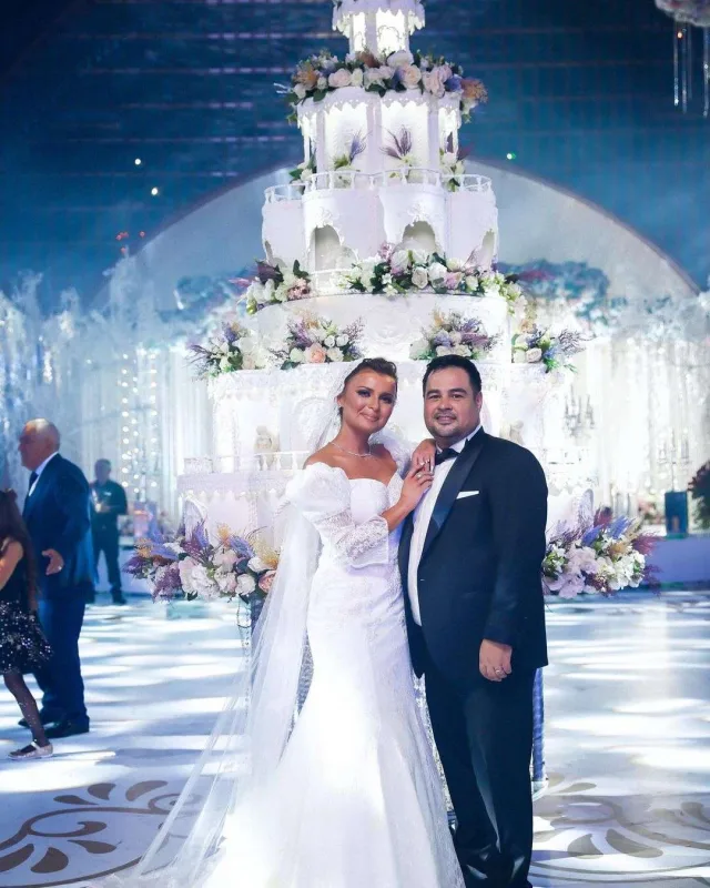 “Dedim, nikah mərasimini klinikanın akt zalında edək”