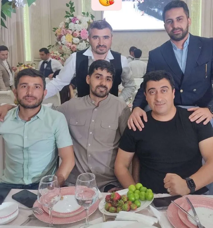 Oğluna kiçik toy etdi