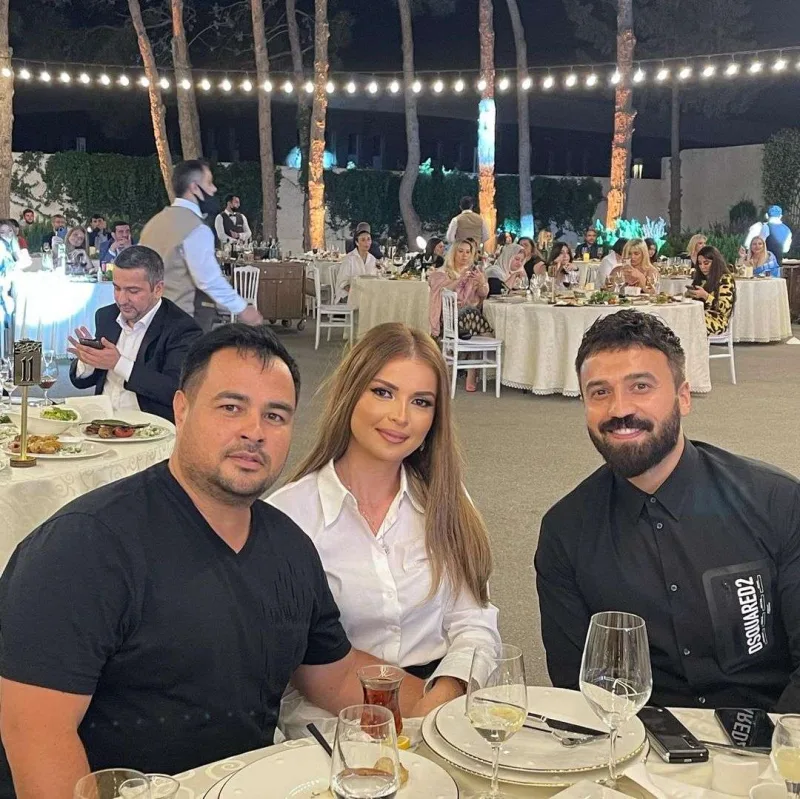 “Dedim, nikah mərasimini klinikanın akt zalında edək”