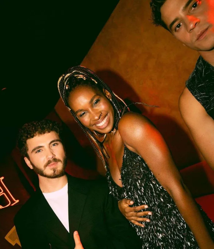 “Elite”in partisi oldu