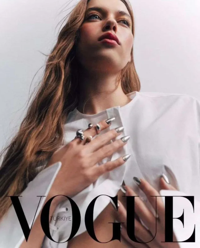 “Yalı çapkını” ulduzundan yeni fotolar