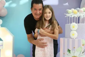 Acundan qızına doğum günü paylaşımı