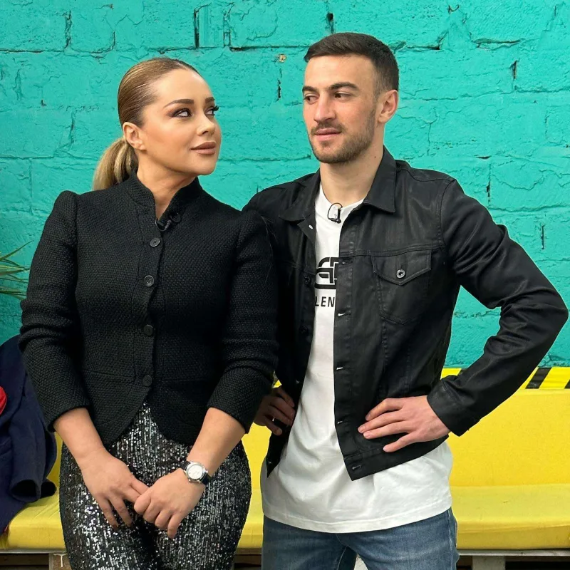 “Bir mənə bax görüm, kiməm mən?”