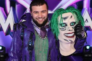 Navai “Maska”da bir ilk edib