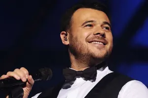 Eminin konsertində qızın halı pisləşdi