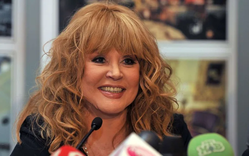 BBC Allanı nüfuzlu 100 qadın siyahısına saldı