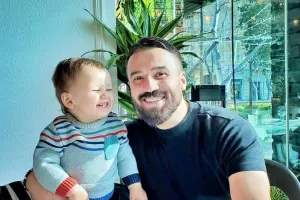 Zamiq oğlu ilə oxudu