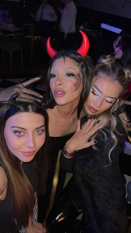 Tanınmışlar “Halloween” üçün dəyişdilər