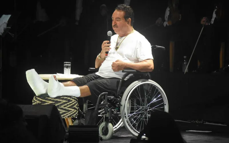 Onu yaxından izləmək üçün 20 min ödədilər