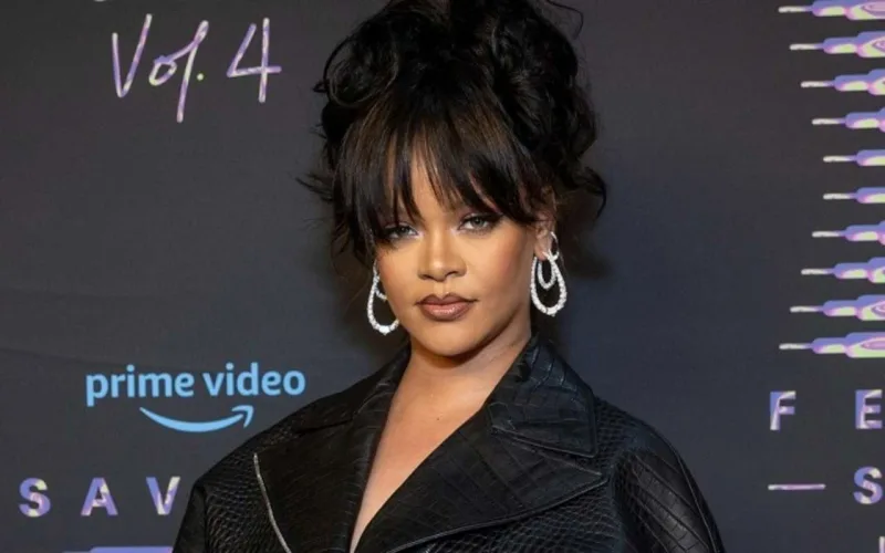 İlin ən güclü qadın musiqiçisi Rihanna oldu