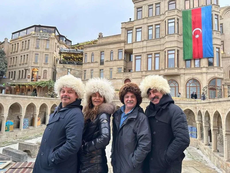 Türk aktyorlar Bakıya gəldilər