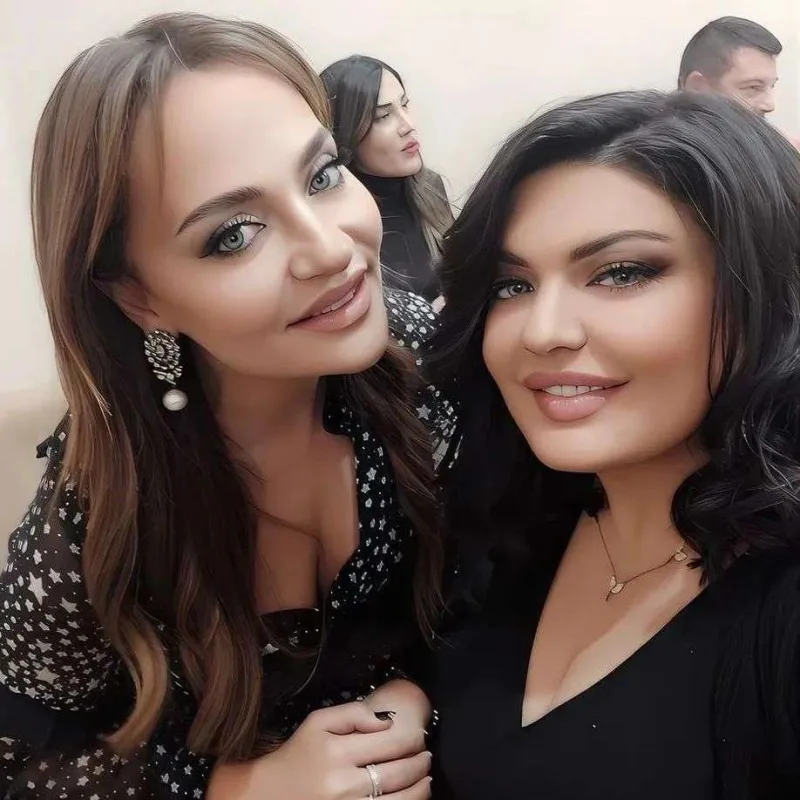 Türk aktyorlar Bakıya gəldilər