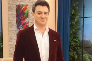 “Mən boyda adamı görmürsən?!”