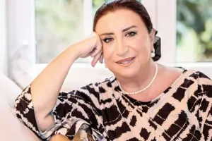 Toxuduqlarını uşaqlar üçün hədiyyə etdi