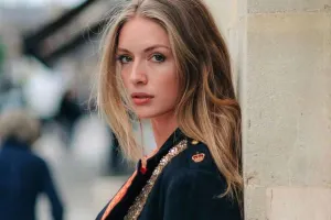 Evində ilan saxlayan aktrisa şikayət edildi