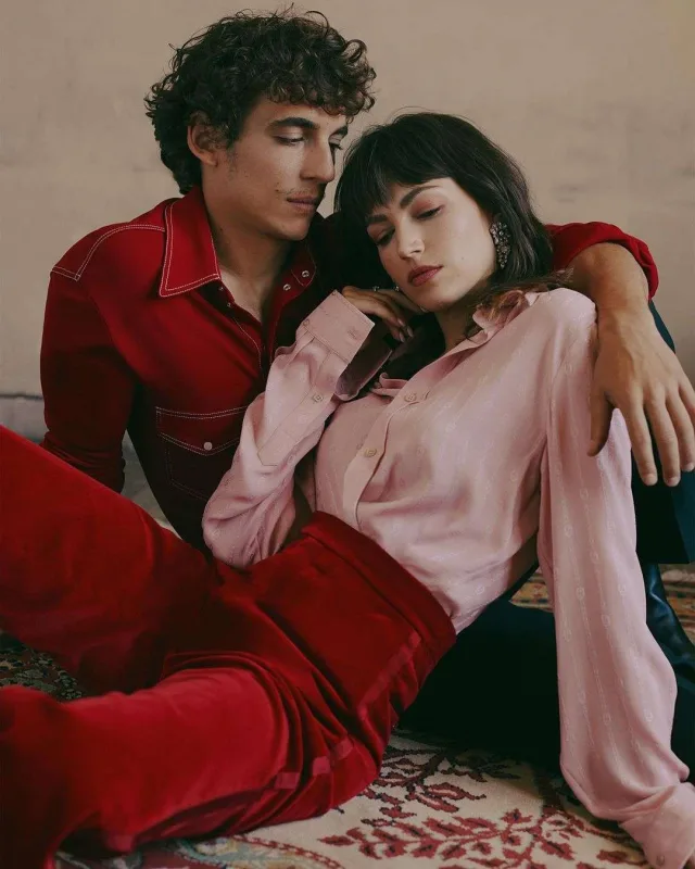 “Esquire” jurnalı üçün kamera qarşısına keçdi