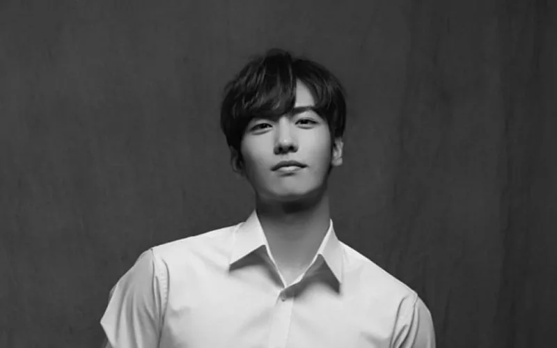 Koreyadakı izdihamda müğənni həlak oldu