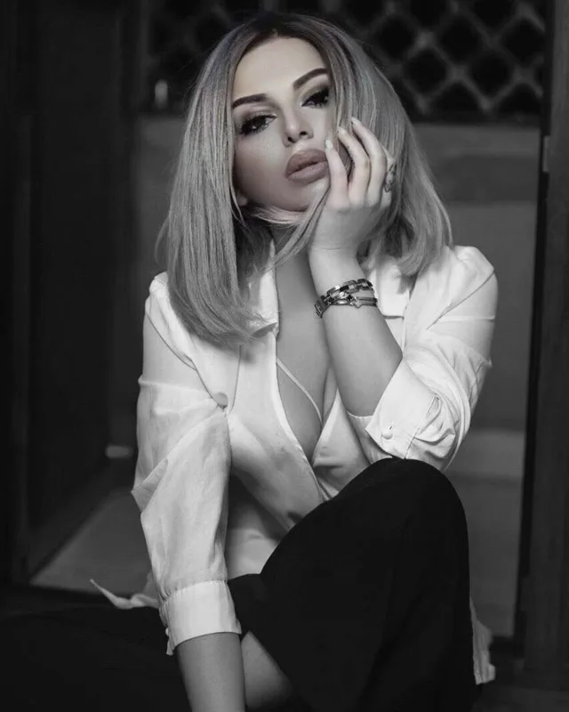 “Qapalı məkanda  meyxana deyirik”