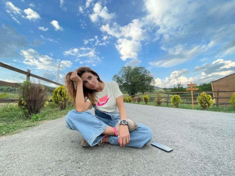 “Daxili hüzurunuzu pozan nə varsa, atın getsin!”