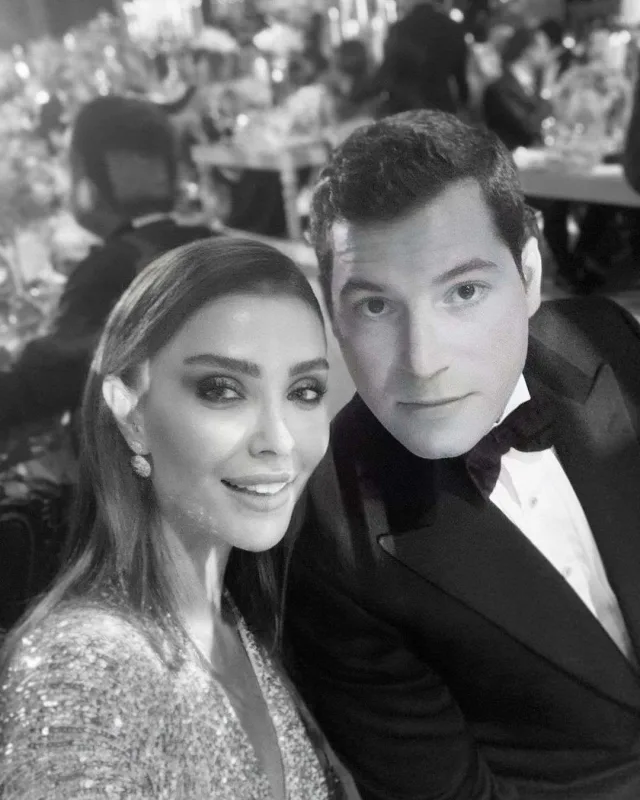 Sevgilisini buna görə paylaşmır