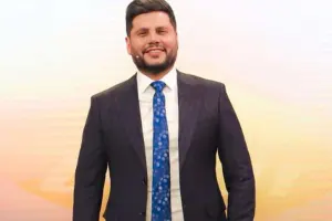 “Molla rejimi məni narahat etdi”