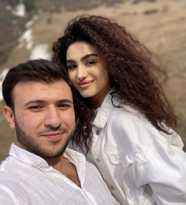 Ruslan Turalın bacısı ilə evləndi