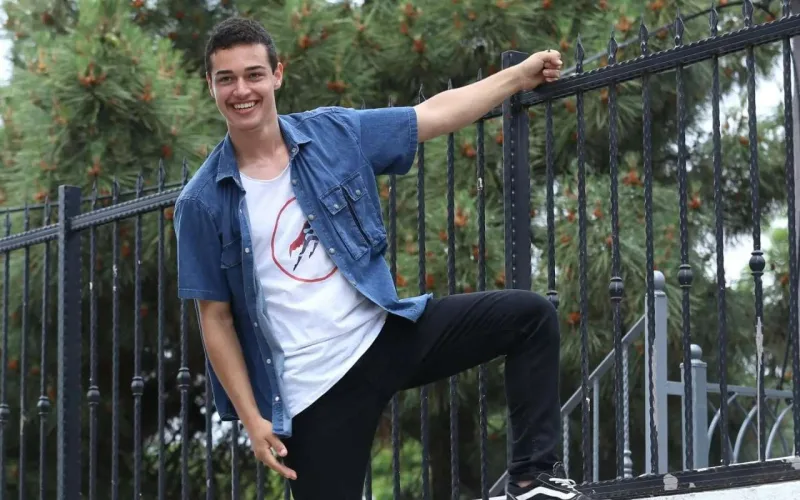 Onunla birlikdə rol almaq istəyir