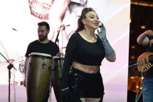 Damla obrazı ilə diqqət çəkdi