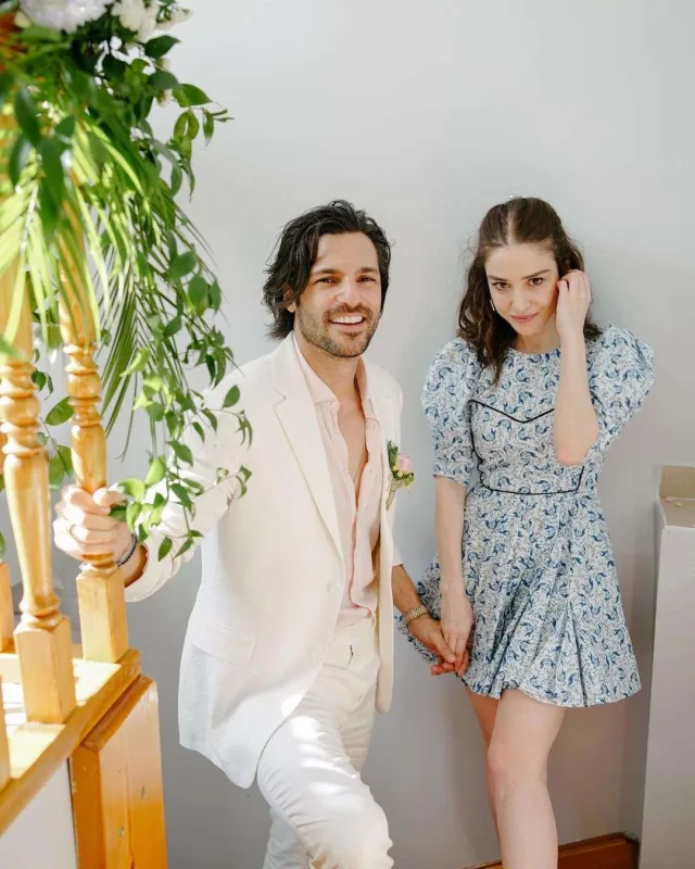 Elçiliklərindən yeni fotolar yaydılar