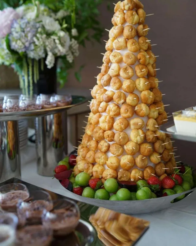 Elçiliklərindən yeni fotolar yaydılar