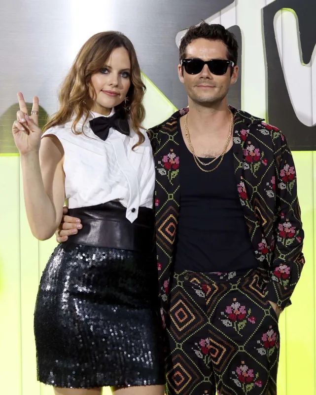 Geyimləri ilə gecəyə damğa vurdular