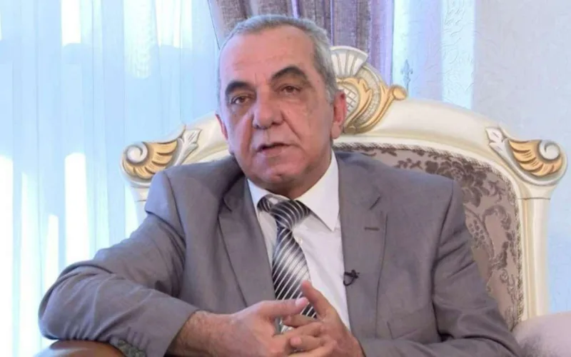 Zaur Prezident təqaüdü almaq istəyir