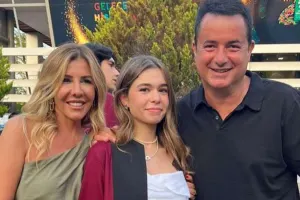 Acunun qızı məzun oldu