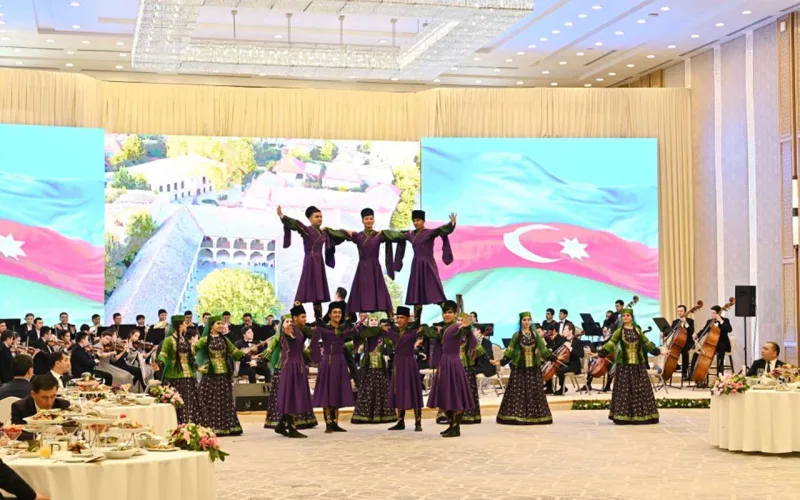 Prezidentlər konsert izlədi