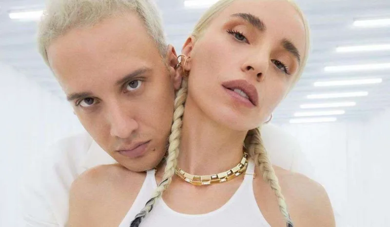 Gülşeni qarşılamağa gedibmiş