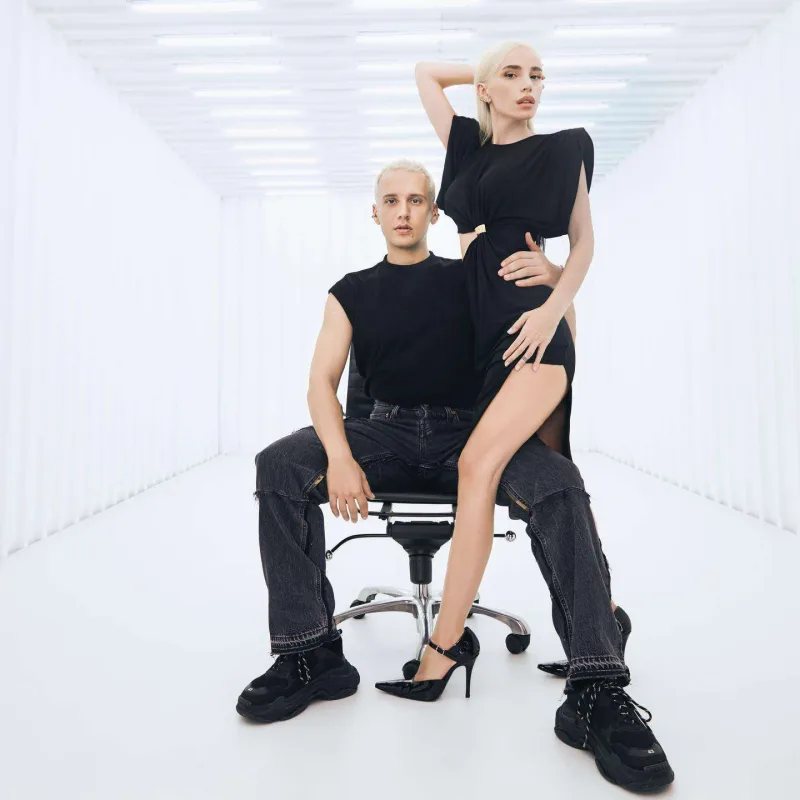 Gülşeni qarşılamağa gedibmiş