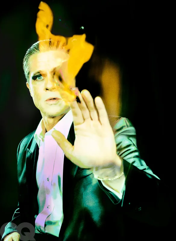 Bred Pitt 5 il sonra “GQ” üçün kamera qarşısında