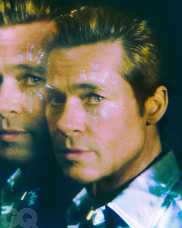 Bred Pitt 5 il sonra “GQ” üçün kamera qarşısında