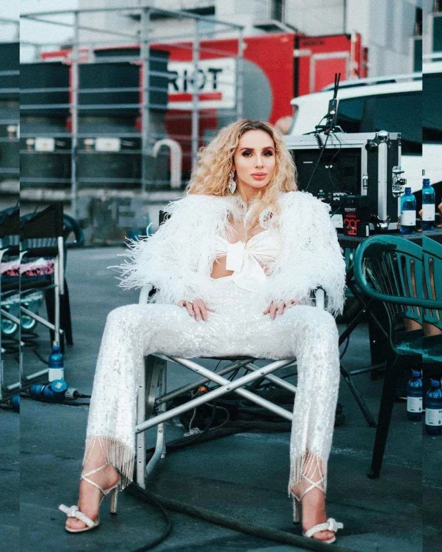 “Mənim ana dilim rus dilidir”