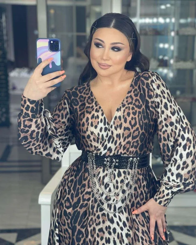 “Damla 45 yaşındakı Britni Spirsə oxşayır”