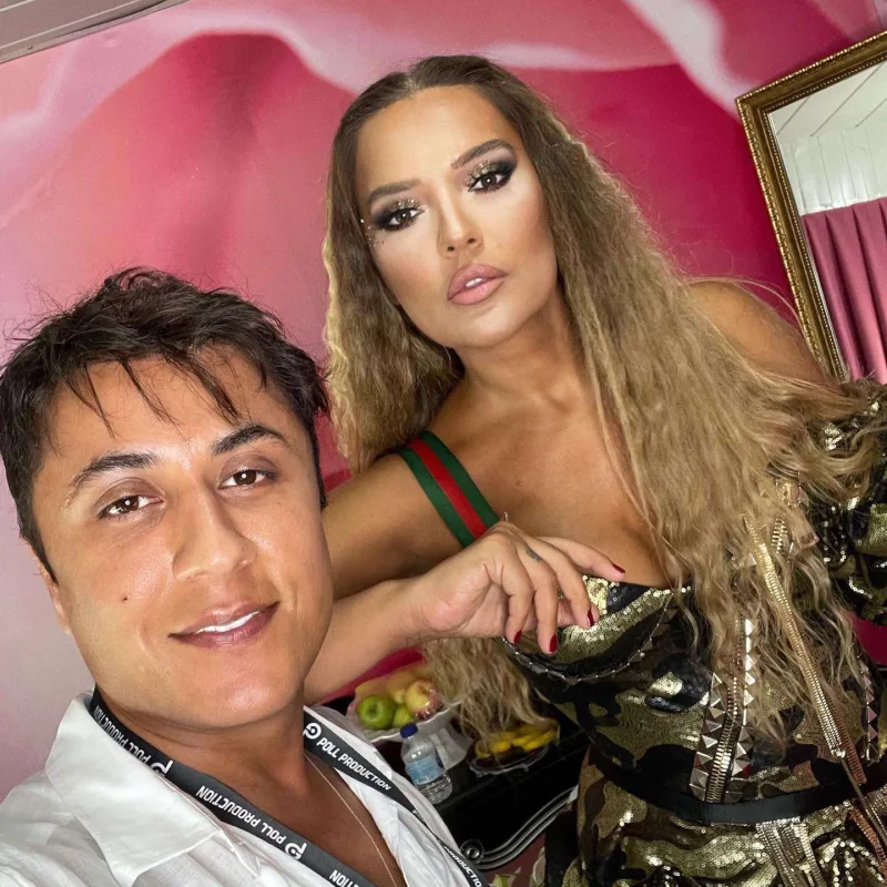 “Damla 45 yaşındakı Britni Spirsə oxşayır”