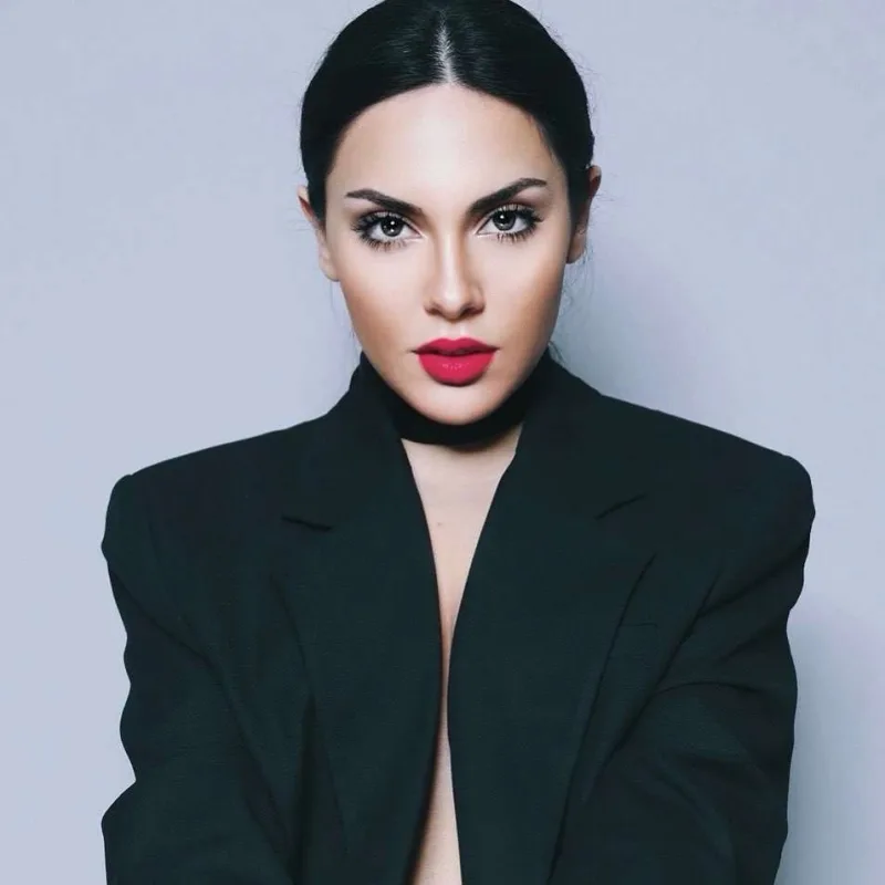 Aysel səhnə adını dəyişdi